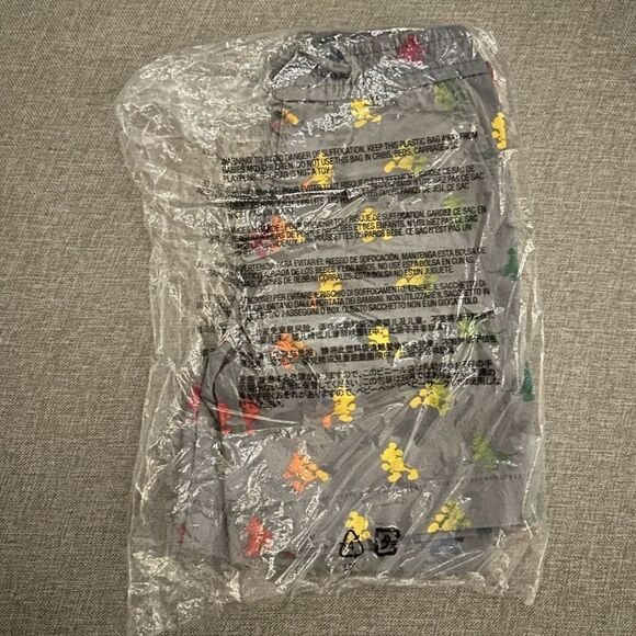 GAP Mickey Mouse Shorts - Picture 5 of 7